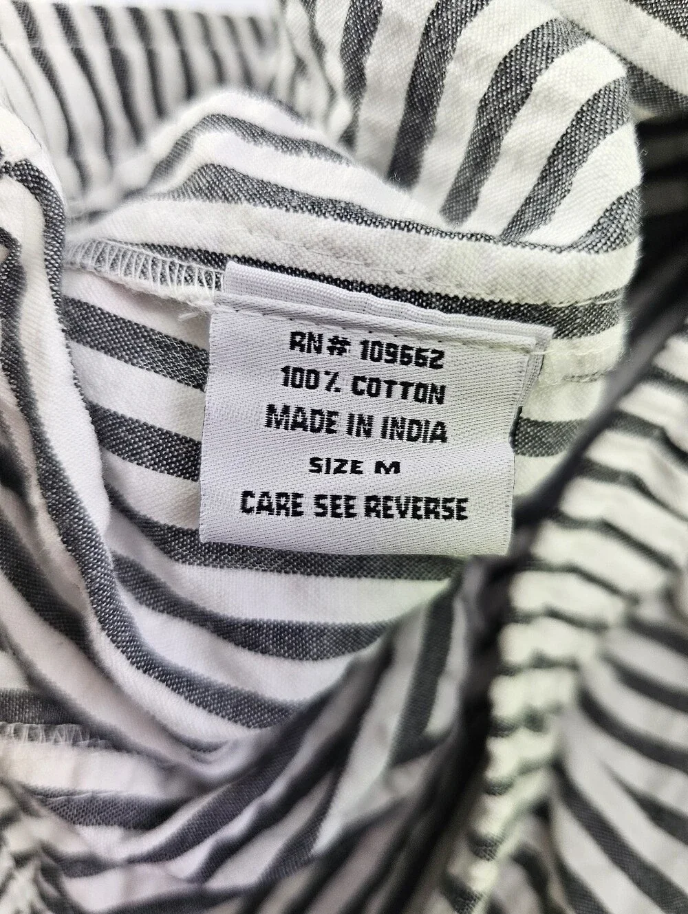 Tulip Brand Vienna Women's Seersucker Gray and White Stripe Cargo Skirt Medium